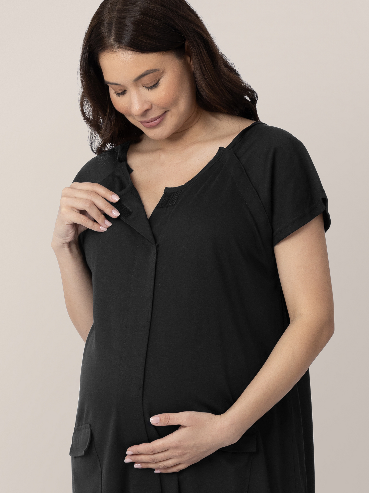 Universal Labor & Delivery Gown | Black - Hello Baby Apparel