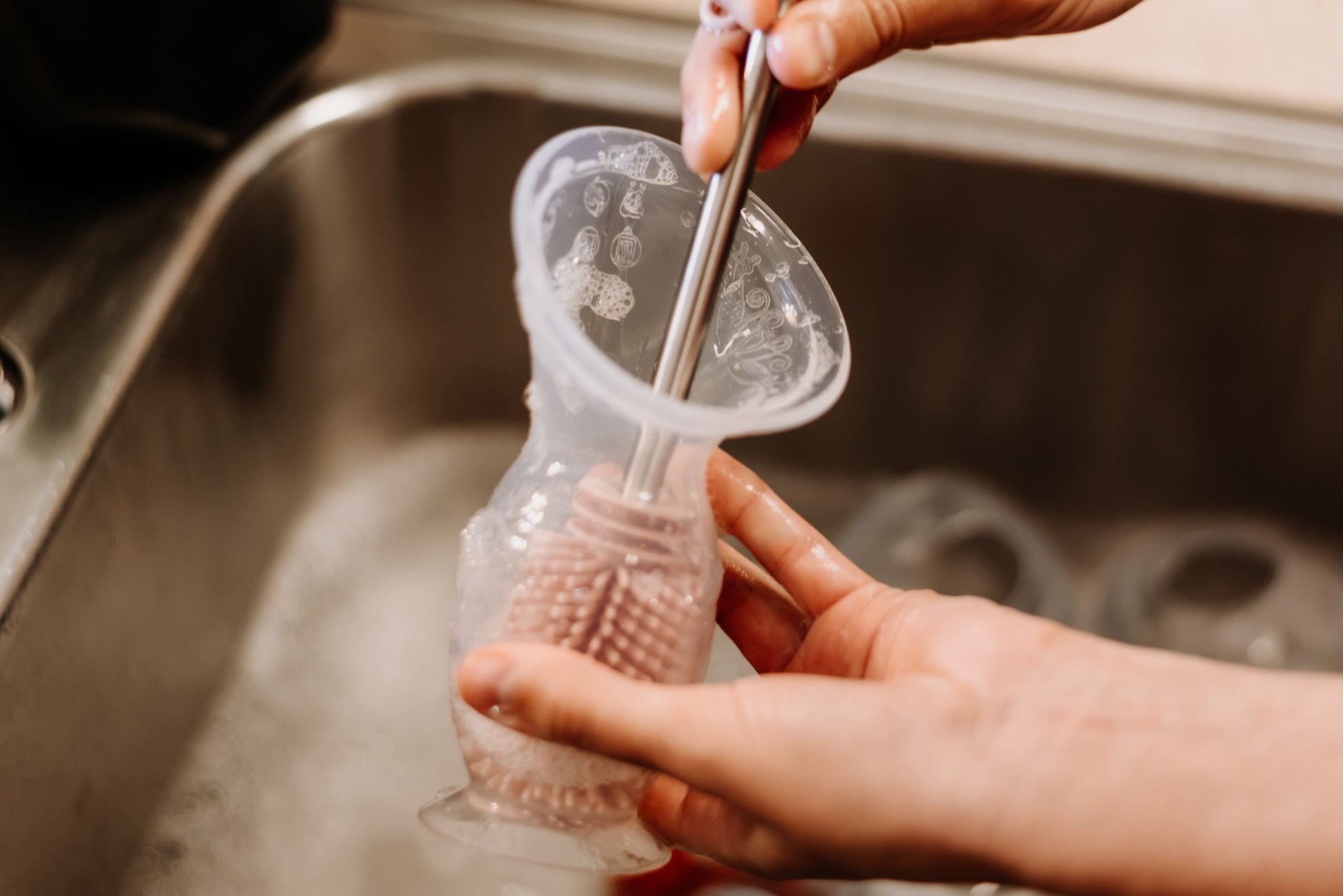 Haakaa Generation 2 Silicone Breast Pump with Suction Base 4 oz 1 pk - Hello Baby Apparel